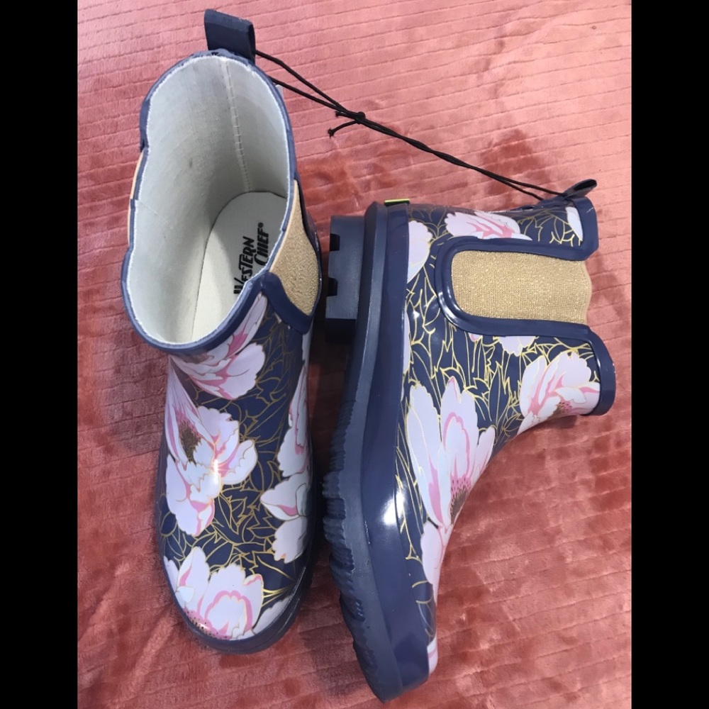 WESTERN CHIEF RAIN BOOTS FLORAL WITH BLUE TRIM